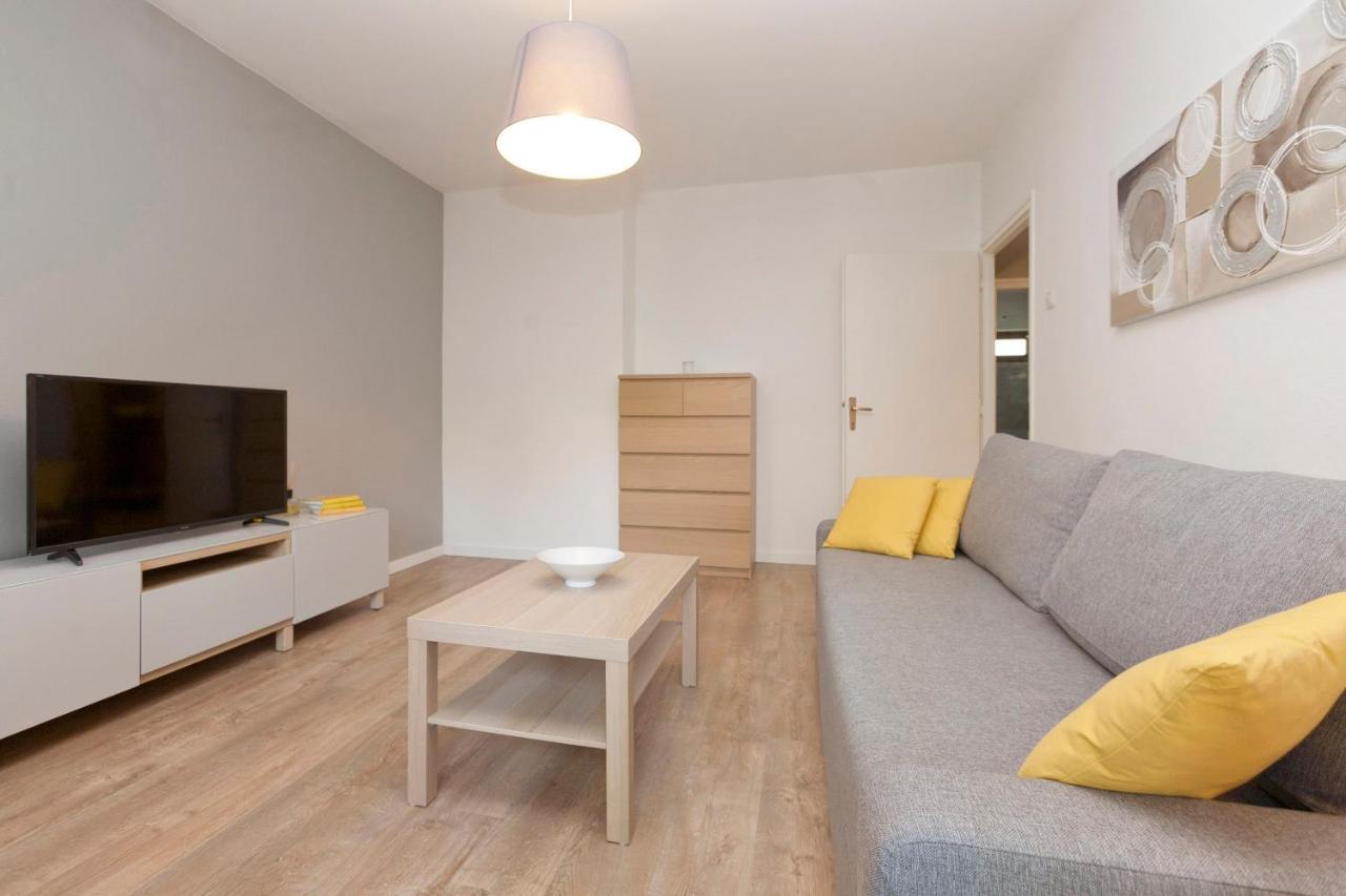 Rr Apartment Pola Esterno foto